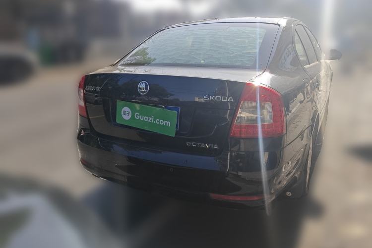 Used Skoda Octavia 2013 1.6L Manual Eado Edition