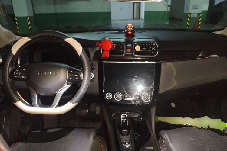 Used Lynk & Co 02 2019 High-Energy Edition 2.0T Automatic Two-Wheel Drive Rugged Version China VI Standard
