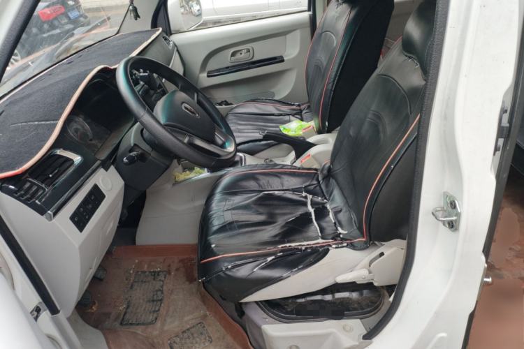 Used Jinbei New Hiace X30L 2021 1.5L Wealth Edition Bus Non-Air-Conditioned China VI Standard SWC15M Left Front Seat