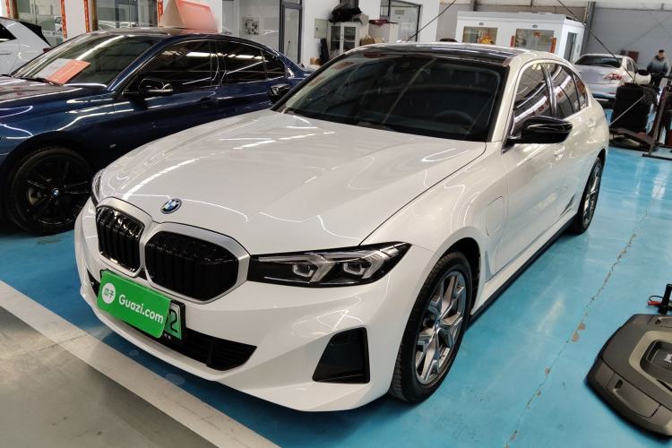 Used BMW i3 2024 eDrive 35 L
