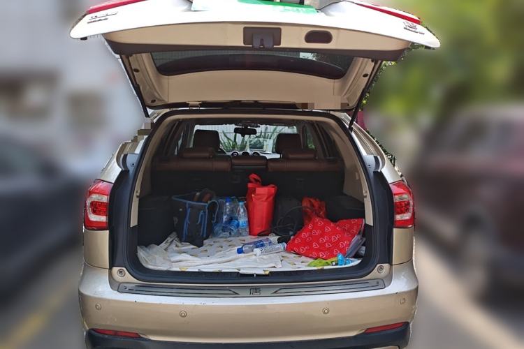 Used BYD Tang New Energy 2015 2.0T Four-Wheel-Drive Flagship Model