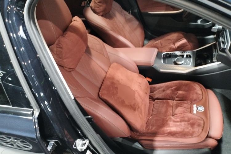 Used BMW 3 Series 2023 325Li M Sport Night Edition Package Right Front Seat