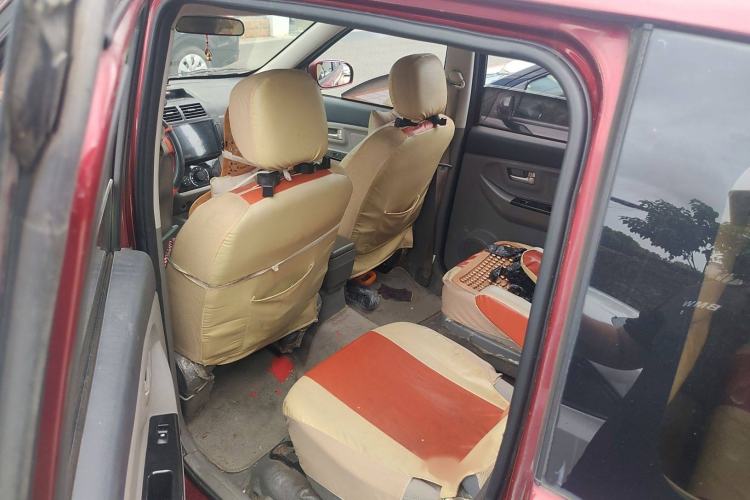 Used BAIC Weiwang M20 2014 1.5L practical type BJ415A Interior 4