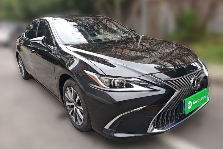 Used Lexus ES 2020 200 Excellence Edition
