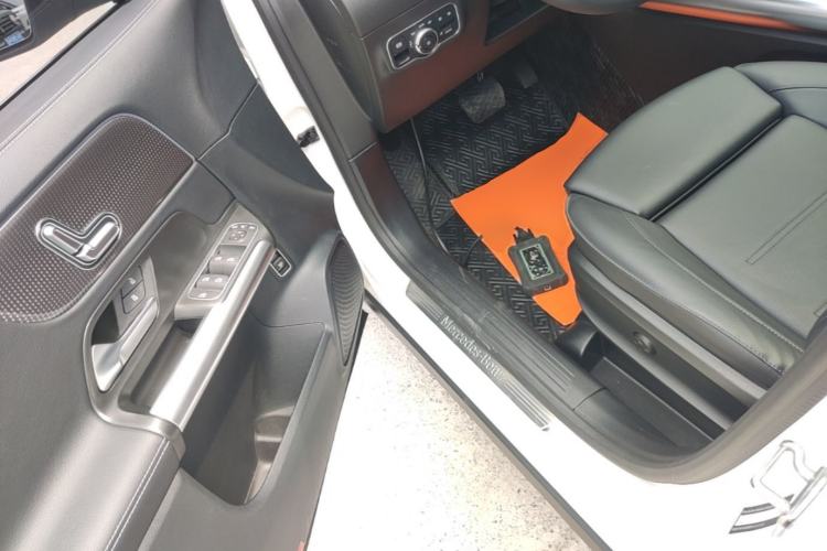 Used Mercedes-Benz GLA 2022 Facelifted GLA 200 Driver Seat