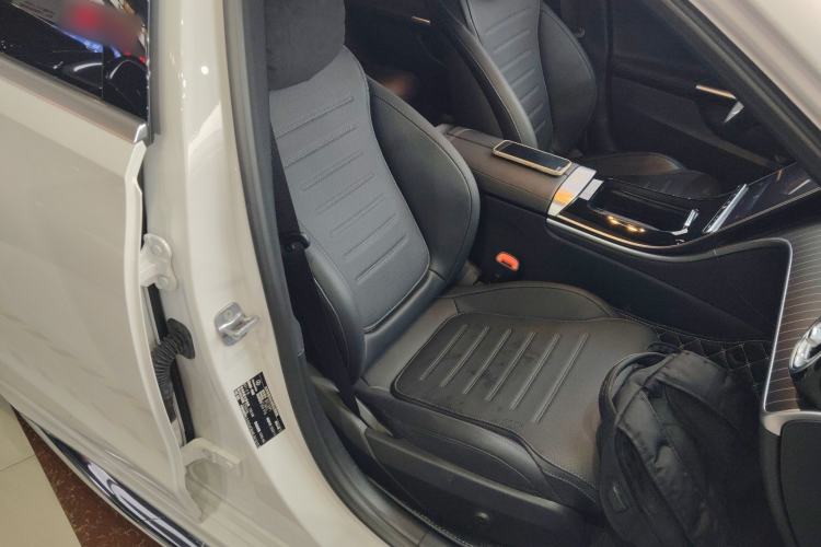 Used Mercedes-Benz C-Class 2024 Restyled C 260 L Sport Edition Right Front Seat