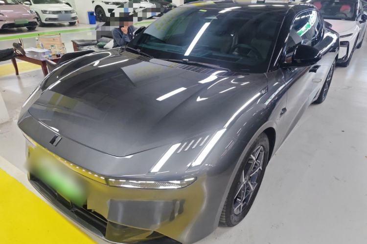 Used Lynk & Co Z10 2025 95 kWh 766 km Range Rear-Wheel Drive Max