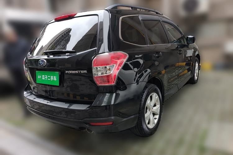 Used Subaru Forester 2014 2.0i Automatic Luxury Edition Rear Right 45 Deg