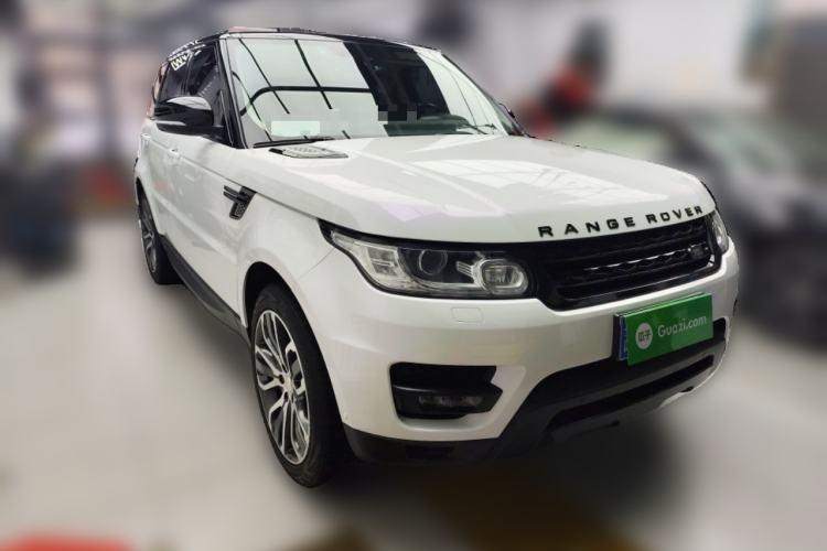 Used Land Rover Range Sport 2014 3.0 SC V6 HSE DYNAMIC Front Right 45 Deg
