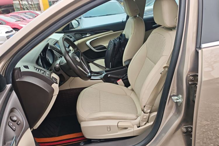 Used Buick Regal 2015 2.0L Leading Fashion Edition