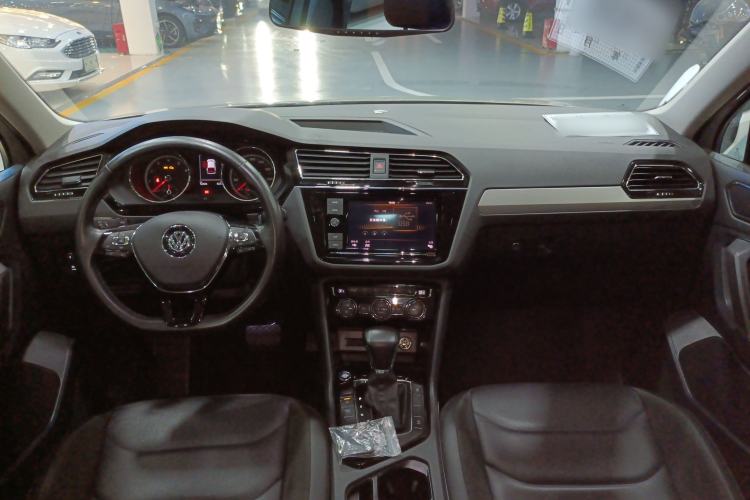 Used Volkswagen Tiguan L 2018 Facelift 330TSI Automatic Two-Wheel Drive Luxury Edition