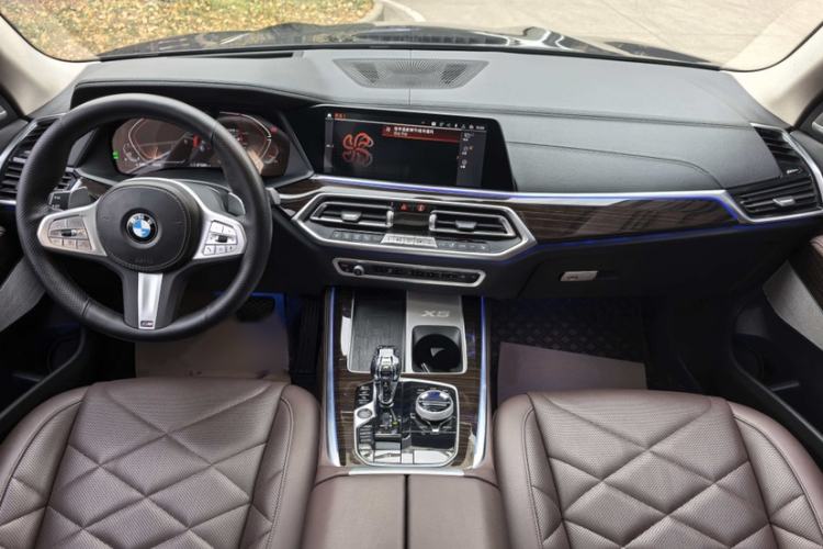 Used BMW X5 2022 xDrive 30Li Luxury M Sport Package