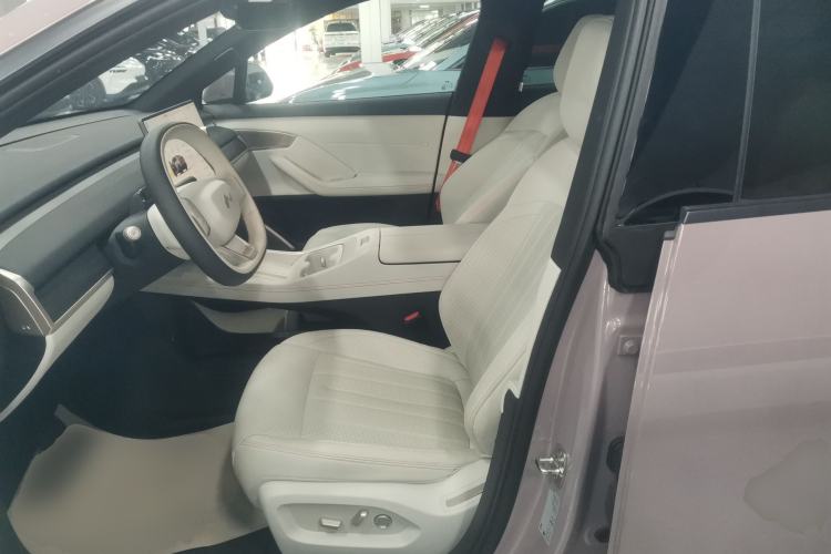 Used ONVO L60 2024 60 kWh Rear-Drive Version
