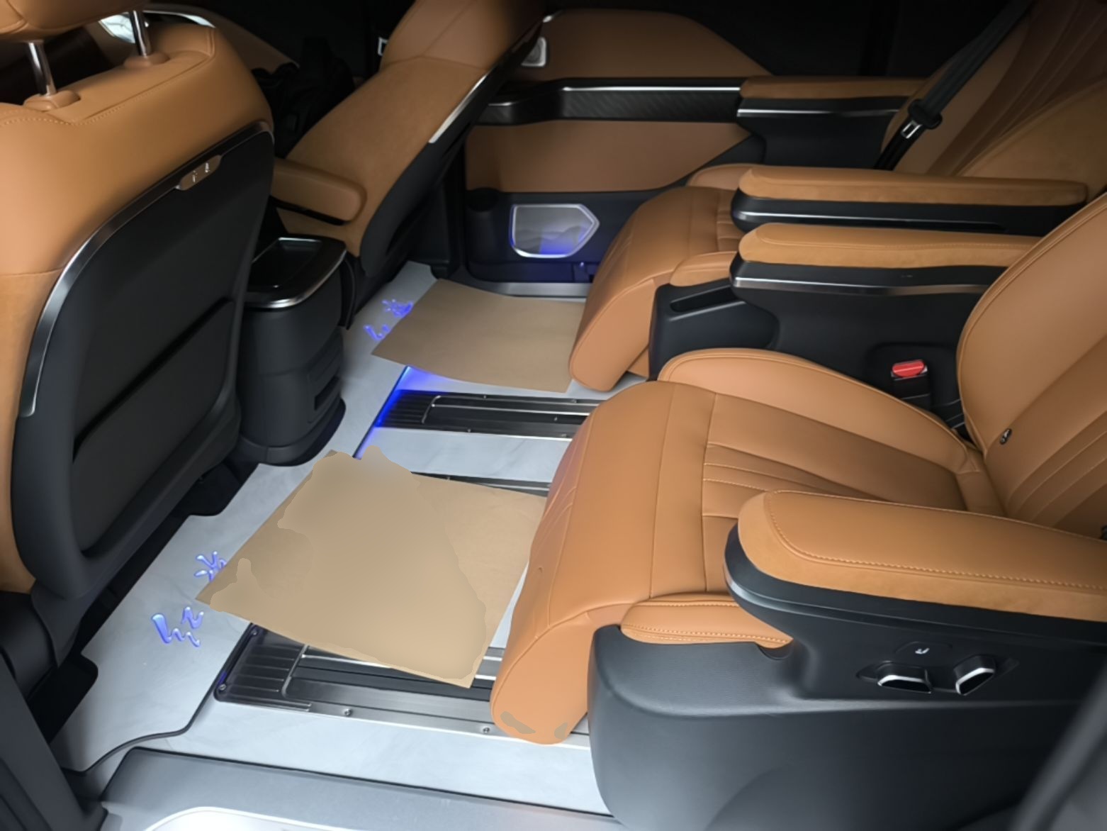 Hongqi HQ9 PHEV 2024 2.0T Four-Wheel Drive Business Edition — снимка 20