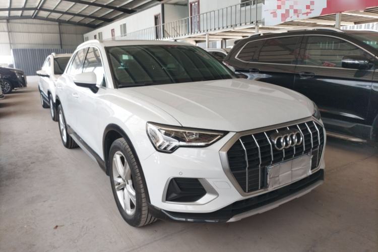 Used Audi Q3 2020 35 TFSI Fashionable and Elegant Model
