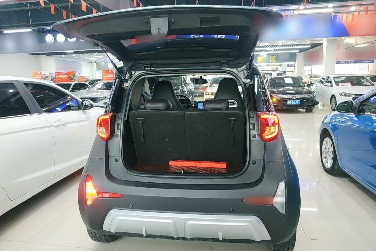 Used Chery QQ Little Ant 2022 Restyled Version Sweet Pink Edition Half-Sugar Version 28.8 kWh 30 kW 301 km Trunk