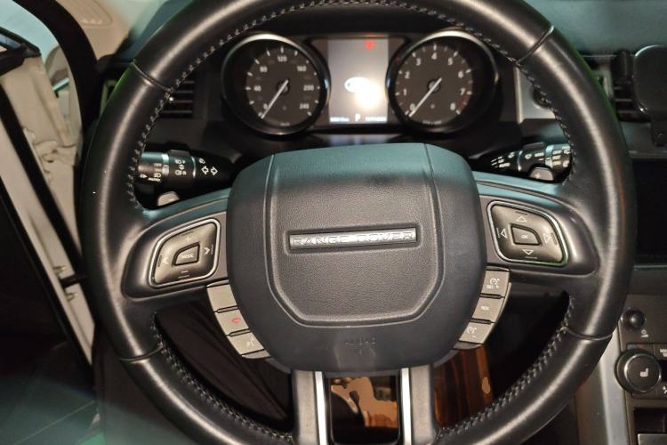 Used Land Rover Range Evoque 2016 2.0T PURE Style Edition Steering Wheel