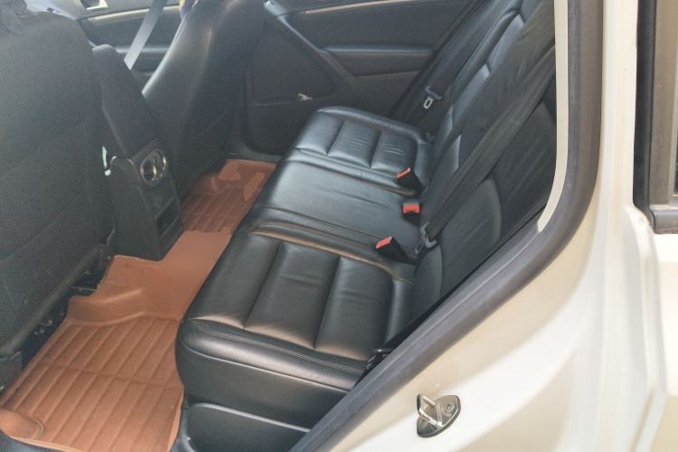 Used Volkswagen Tiguan 2013 1.8 TSI Automatic Two-Wheel Drive Comfort Edition Left Rear Seat