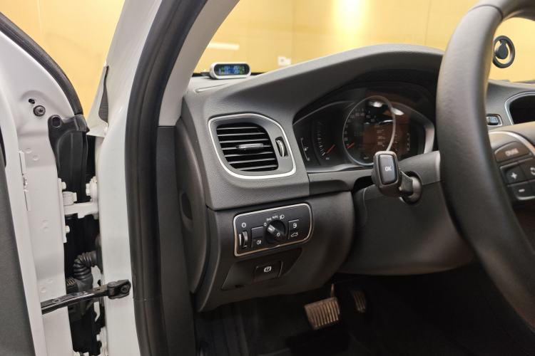 Used Volvo S60 2018 S60L T3 Smart Upgrade Edition
