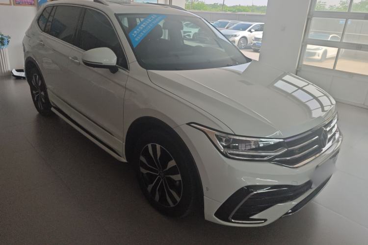 Used Volkswagen Tiguan L 2024 Outstanding Model 330TSI Automatic Two-Wheel Drive R-Line Dragon Glory Edition