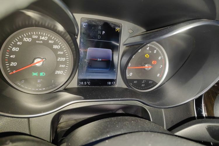 Used Mercedes-Benz GLC 2017 GLC 260 4MATIC Luxury Model