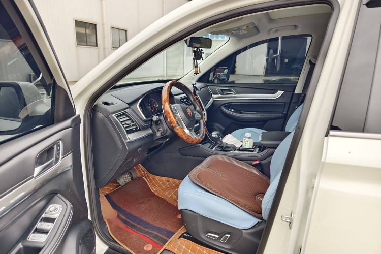 Used Roewe RX8 2019 30T Two-Wheel Drive Supreme Flagship Edition
