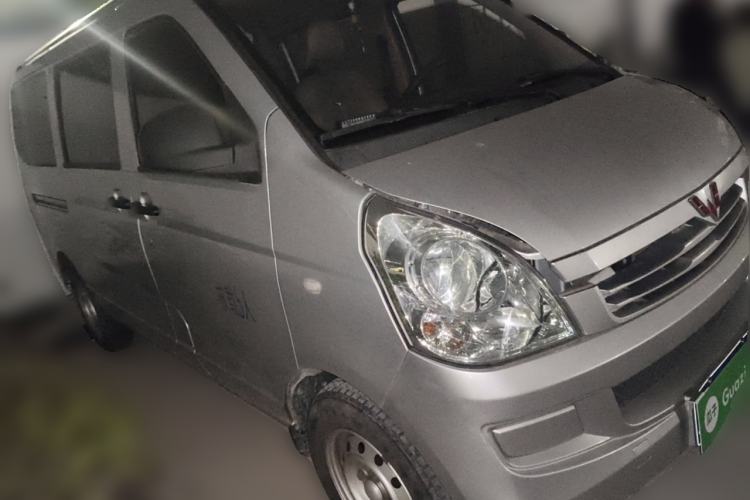 Used Wuling Rongguang S 2021 1.2L Base Model 5-Seater LSI
