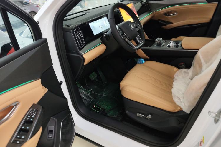 Used BYD Song L DM-i 2024 112 km Beyond Edition Driver Seat