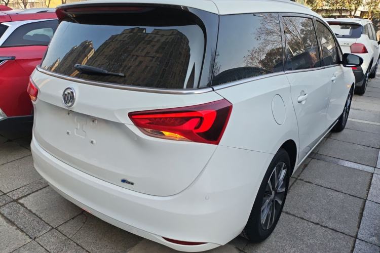 Used Buick GL6 2021 323T Mild Hybrid Connect Prestige Model
