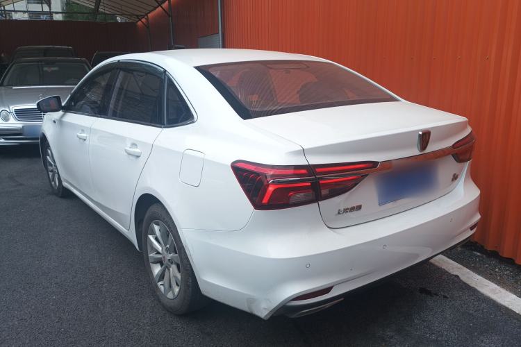 Used Roewe i6 2017 16T Manual Luxury Edition
