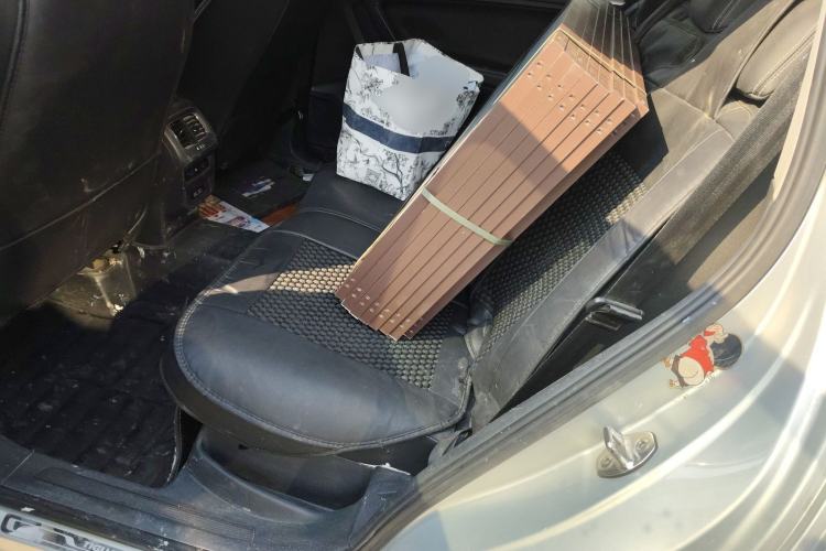 Used Volkswagen Tiguan L 2017 330TSI Automatic Two-Wheel Drive Comfort Edition Left Rear Seat