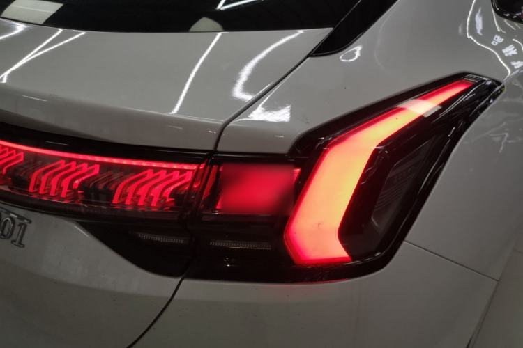 Used Zeekr 001 2023 WE Edition 100 kWh Right Rear Taillight