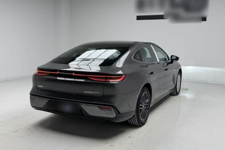 Used Geely Galaxy 8 2025 130km EM-i Deluxe Edition
