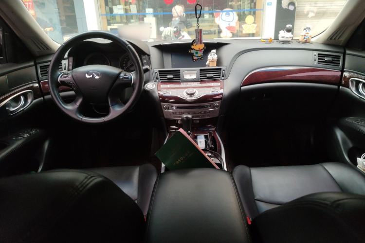 Used Infiniti Q70 2017 Q70L 2.5L Enjoyment Edition
