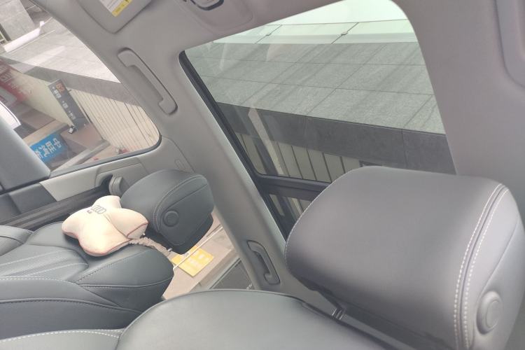 Used Audi A4L 2022 40 TFSI Luxury Dynamic Model Headliner