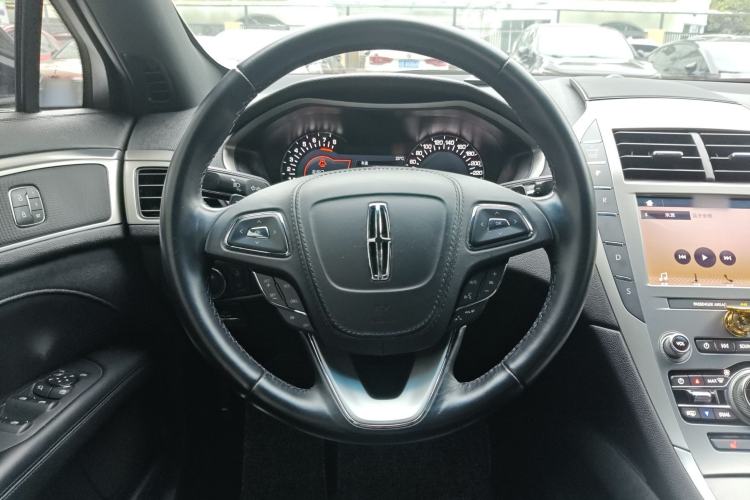 Used Lincoln MKZ 2019 2.0T Zunyue Edition China VI Standard Steering Wheel