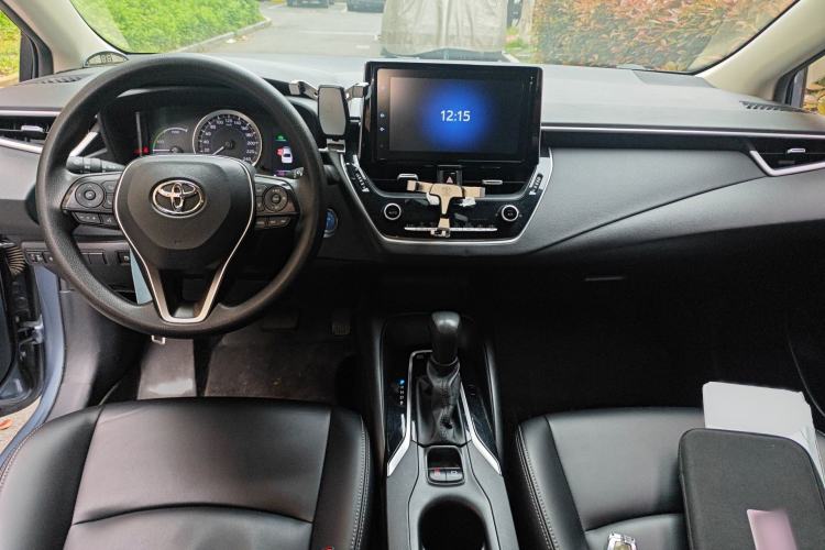 Used Toyota Corolla 2021 Dual-Motor 1.8L E-CVT Elite Edition Interior 2