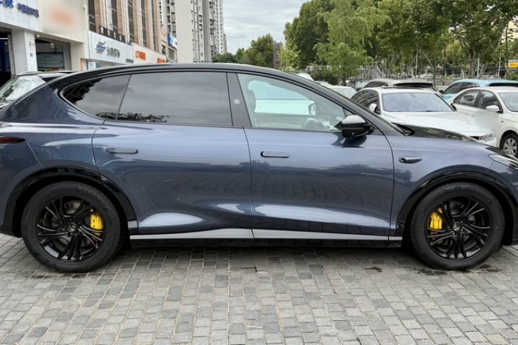 Used IM LS7 2023 100kWh Lux All-Wheel-Drive Version
