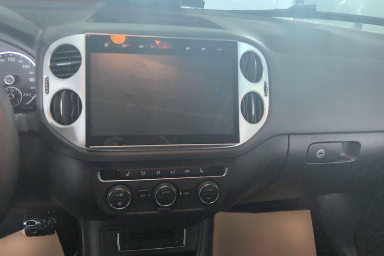 Used Volkswagen Tiguan L 2016 300TSI Automatic Two-Wheel Drive Luxury Edition