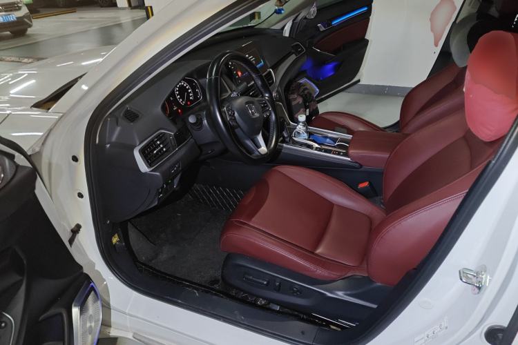 Used Honda Accord 2022 260TURBO Phantom Night · Prestige Edition Driver Seat