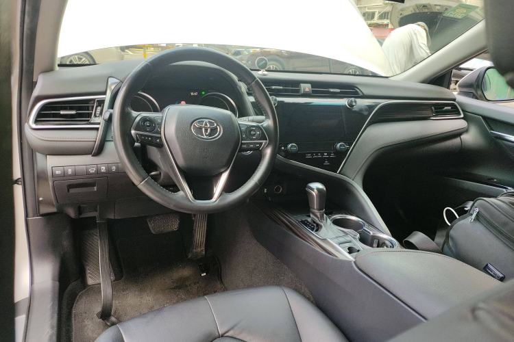 Used Toyota Camry 2019 2.5G Luxury Edition China VI Standard
