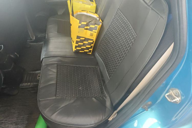 Used Honda Fit 2011 1.3L manual Comfort version
