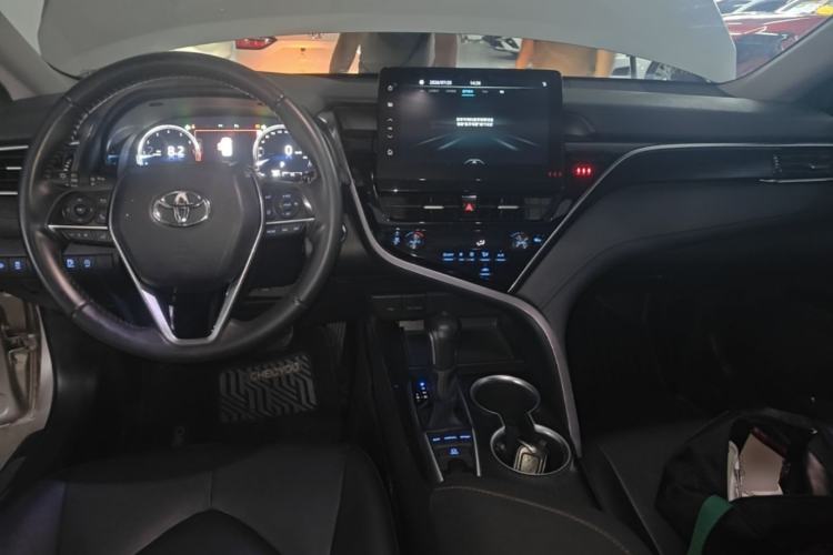 Used Toyota Camry 2021 2.5G Luxury Edition
