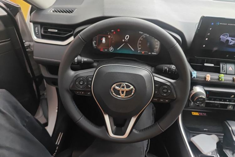 Used Toyota RAV4 2023 2.0L CVT Two-Wheel Drive 20th Anniversary Platinum Edition
