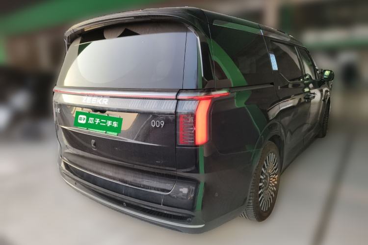 Used Zeekr 009 2022 WE Edition Rear Right 45 Deg