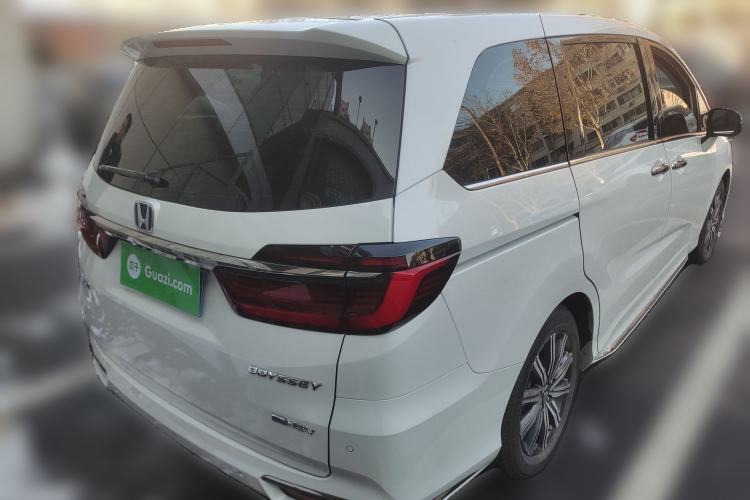 Used Honda Odyssey 2024 2.0L eHEV Sharp & Smart Edition