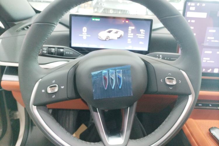 Used Buick L7 2025 Model Luxury Edition