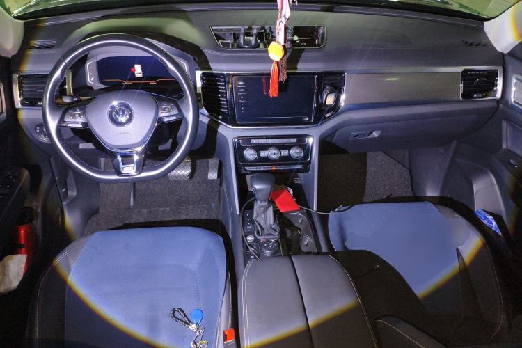 Used Volkswagen Teramont 2020 380TSI Four-Wheel Drive Luxury Version China VI Standard Center Console