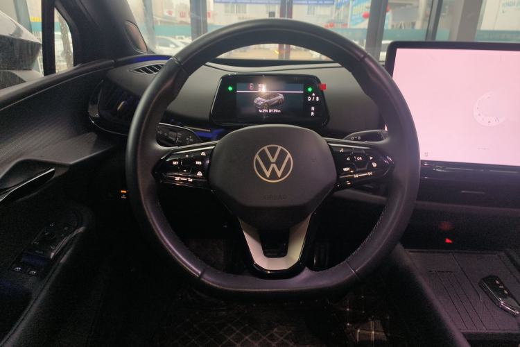 Used Volkswagen ID.UNYX 2024 Pro Long-Range Version Steering Wheel