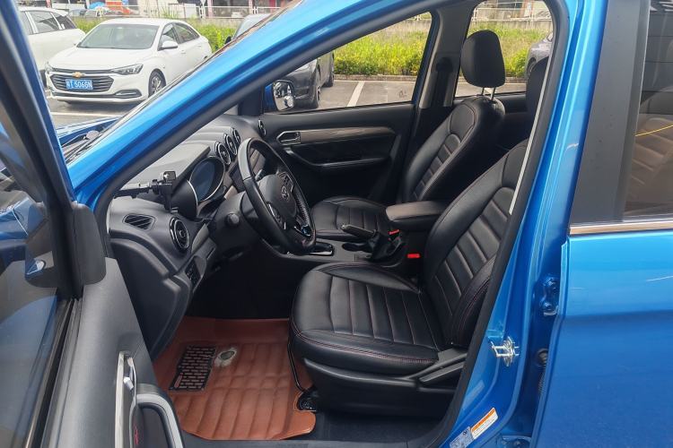Used Cowin V3 2016 1.5L Automatic SmartConnect II Navigation Edition